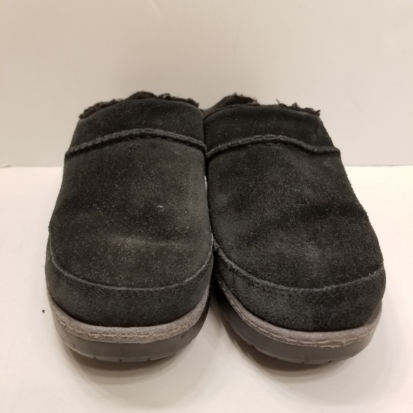 UGG W Lynwood water resistant black suede sheep skin clogs 7.5 100% authentic - Picture 4 of 16